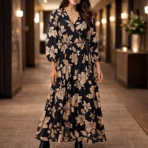 Taylor Black Floral Metallic Fleck Maxi Dress Size 10 Long Sleeve V-Neck NWT